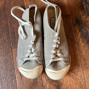 Keen canvas sneakers